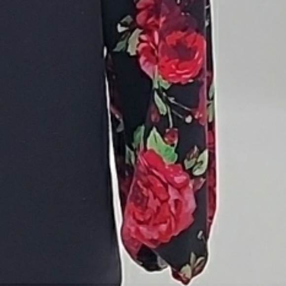 Pioneer Woman Black Pullover sweater with Red and Green floral balloon sleeves - Picture 5 of 5